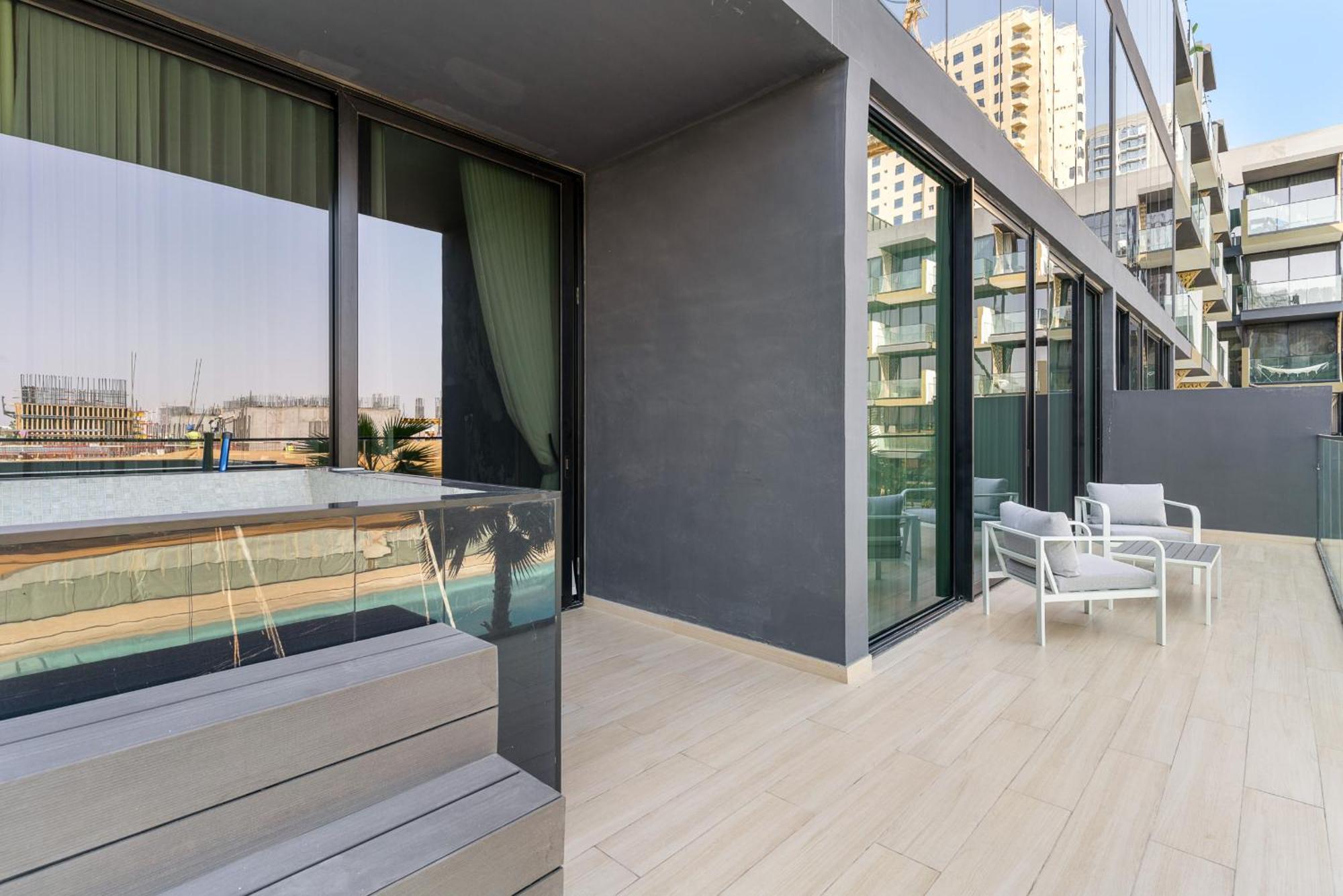 Vayk - Luxurious 2 Bd With Private Jacuzzi In Jvc Apartment Dubai